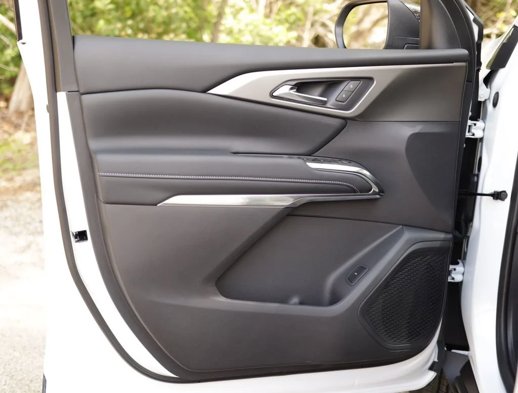 2026 Chevrolet Traverse LT - Photo 26