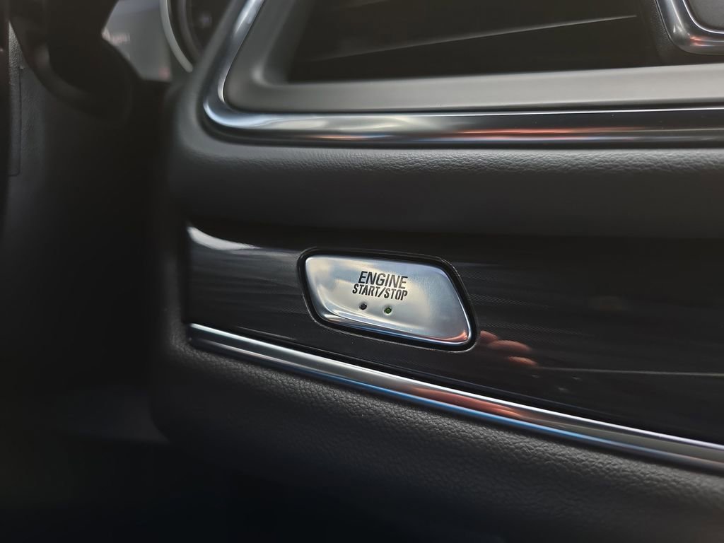 Used 2023 Ebony Twilight Metallic Buick Essence image 23