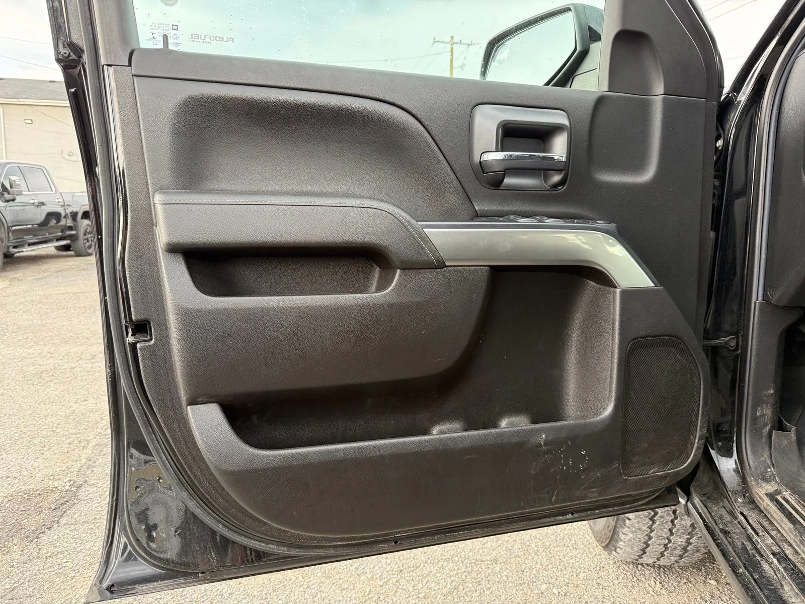 Used 2018 Black Chevrolet LT image 8