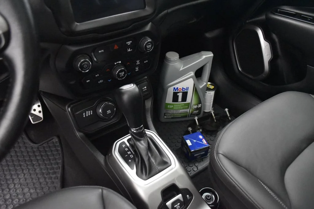 Used 2022 Gray Jeep Limited image 12