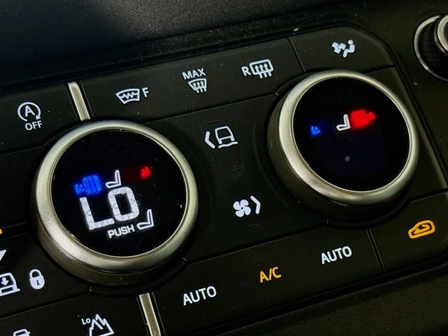 Certified Used 2023 Black Land Rover SE image 23