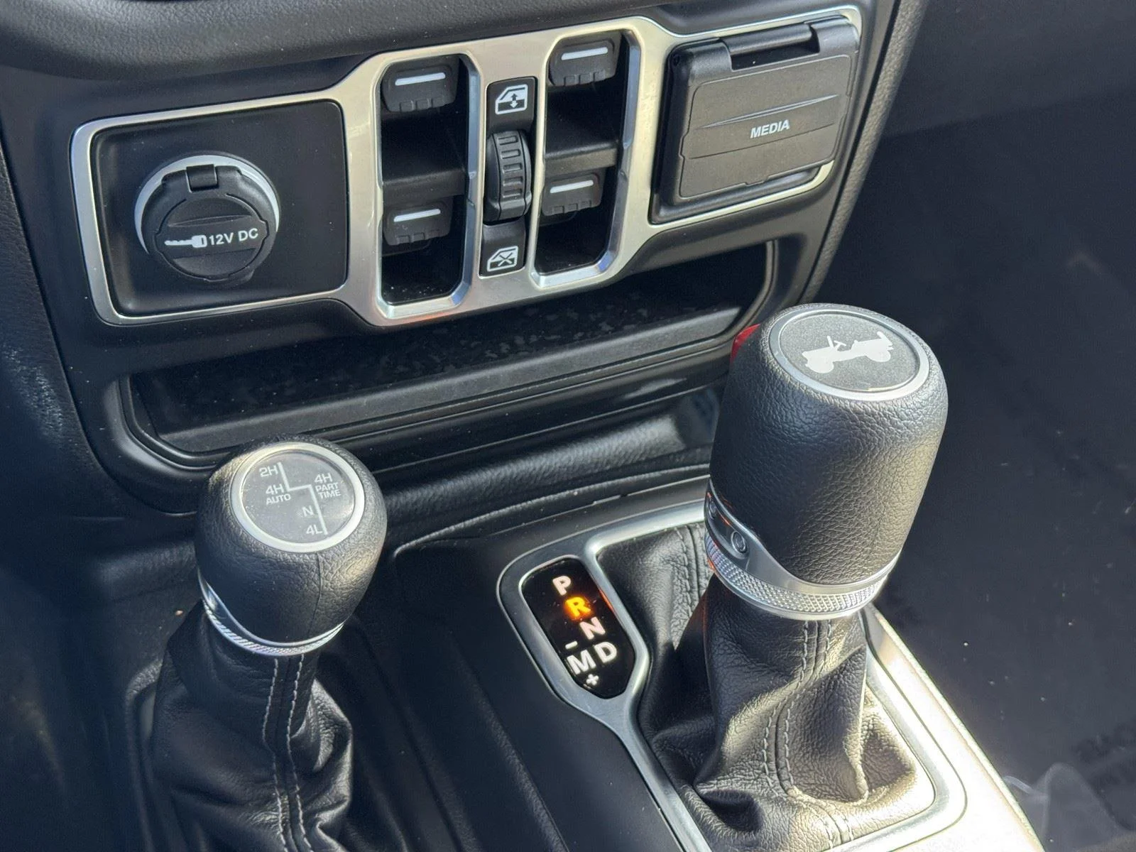 Certified Used 2025 Black Clearcoat Jeep Sahara image 19