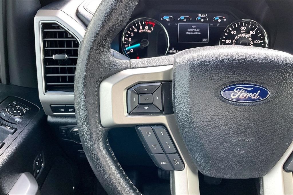 Used 2020 Magnetic Metallic Ford Lariat image 10