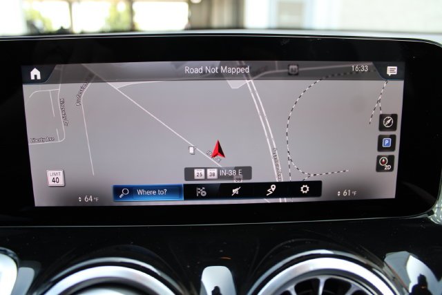 Used 2022 Black Mercedes-Benz GLB 250 image 5