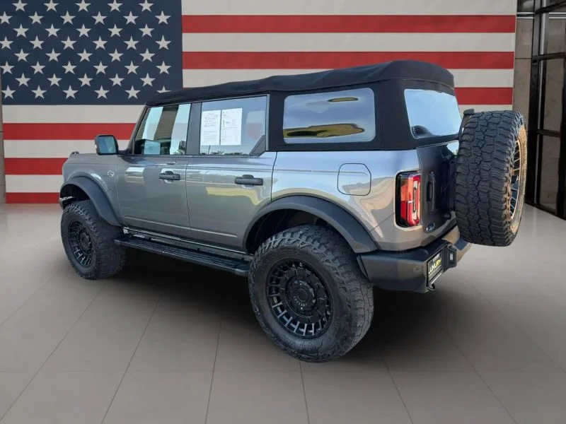 Used 2022 Gray Ford Wildtrak Sport Utility 4D image 5