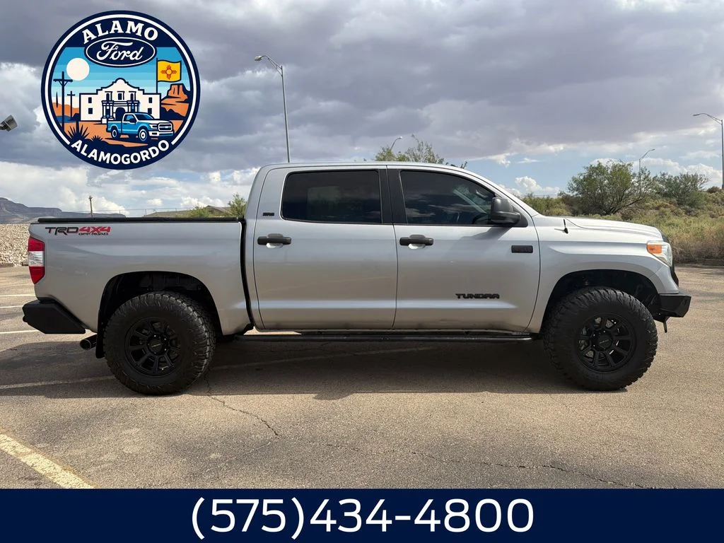 Used 2016 Silver Sky Metallic Toyota SR5 image 6