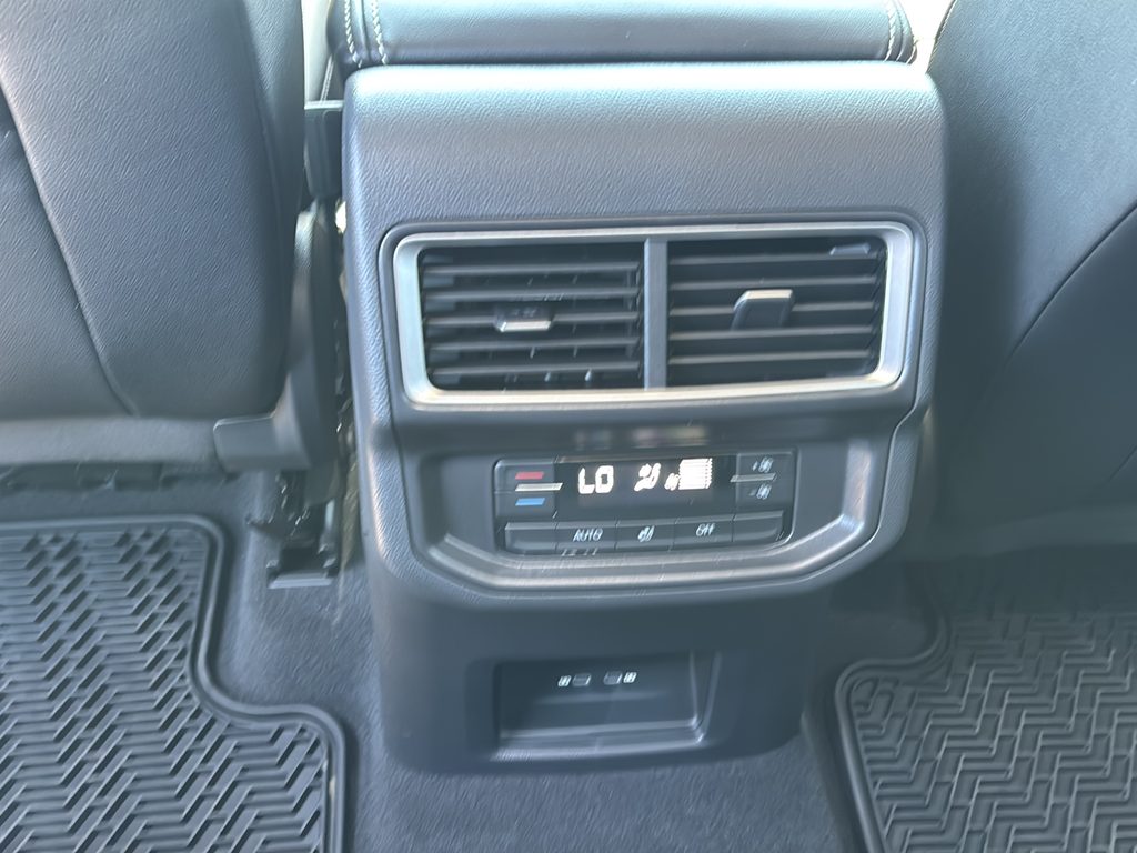 2026 Volkswagen Atlas SE - Photo 16