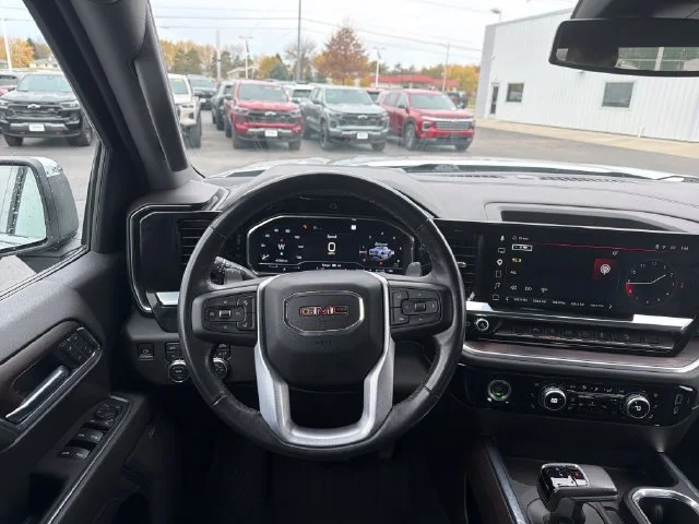 Used 2022 QUICKSILVER METALLIC GMC SLT image 16