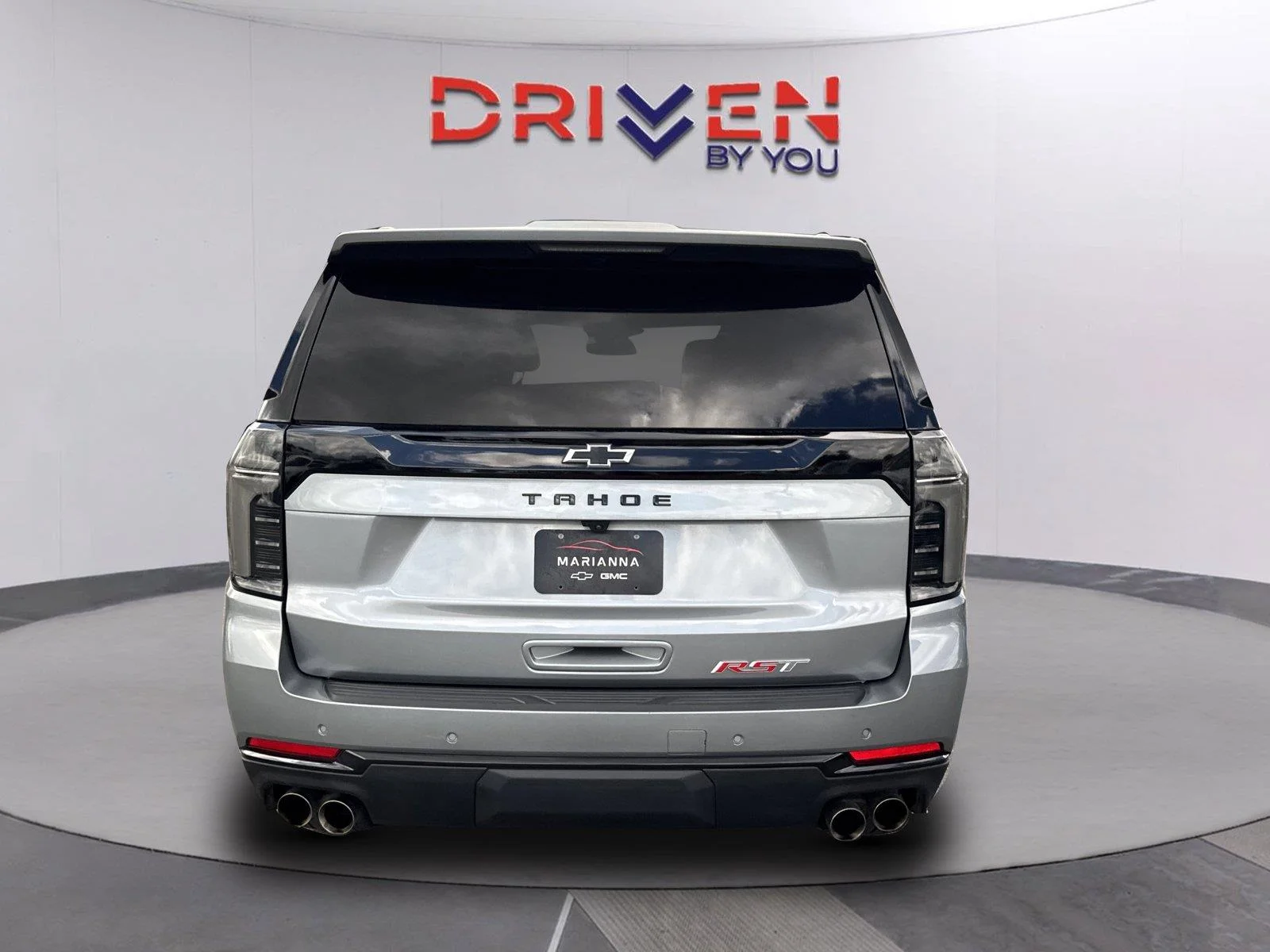 Used 2025 Sterling Gray Metallic Chevrolet RST image 5