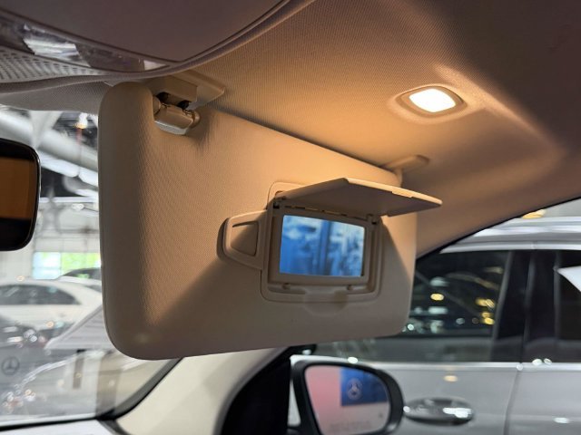 Certified Used 2022 White Mercedes-Benz GLC 300 image 31