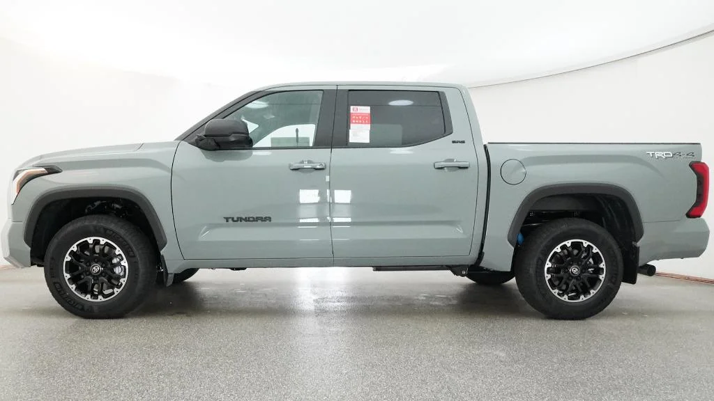 New 2026 Lunar Rock Toyota SR5 image 7