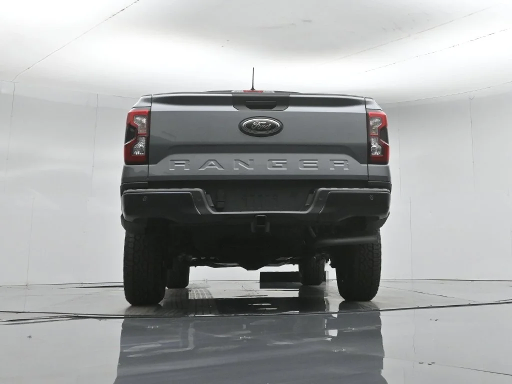 New 2026 Carbonized Gray Metallic Ford XLT image 48