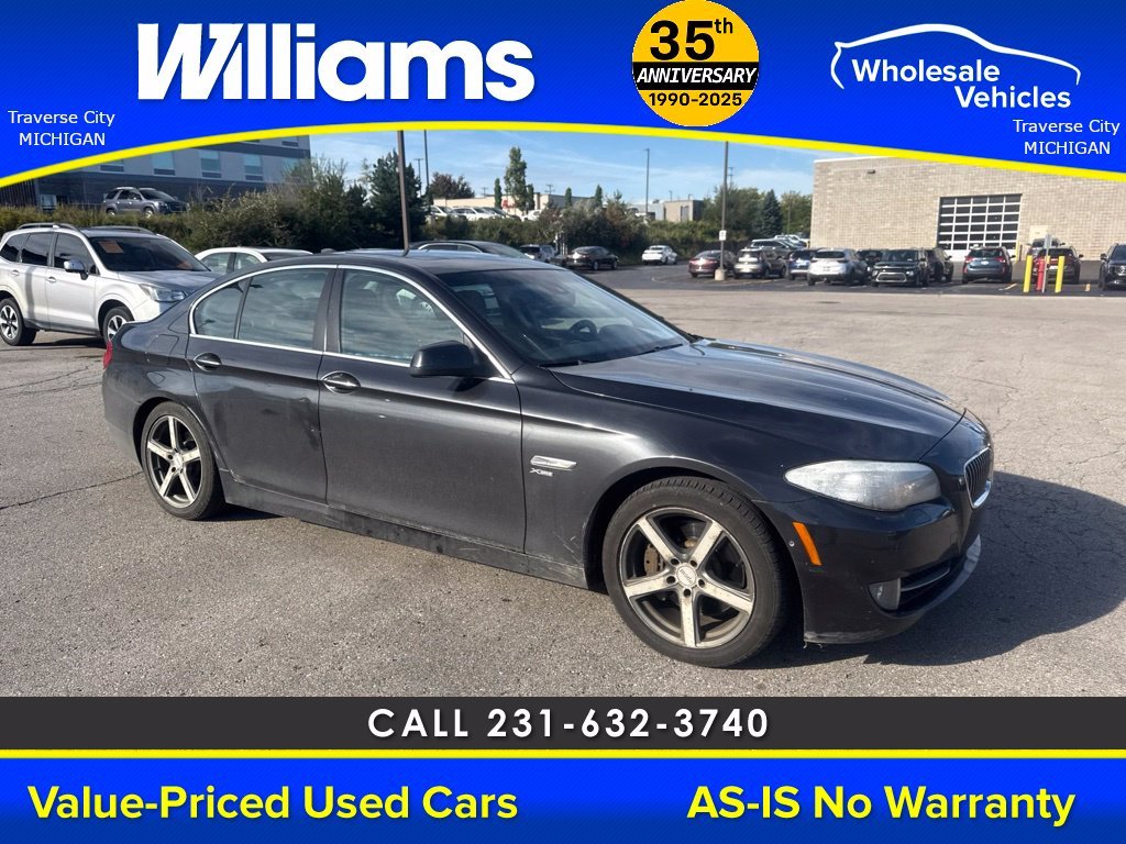 Used 2011 Dark Graphite BMW 535i xDrive image 7