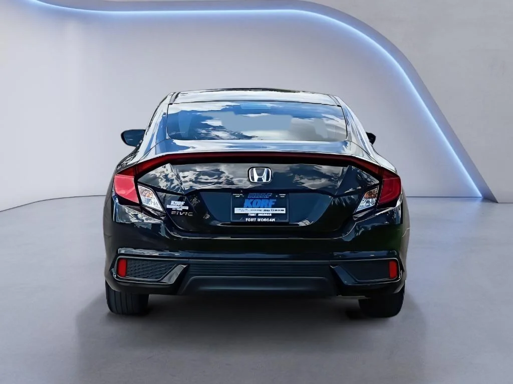 Used 2018 Crystal Black Pearl Honda LX-P image 4