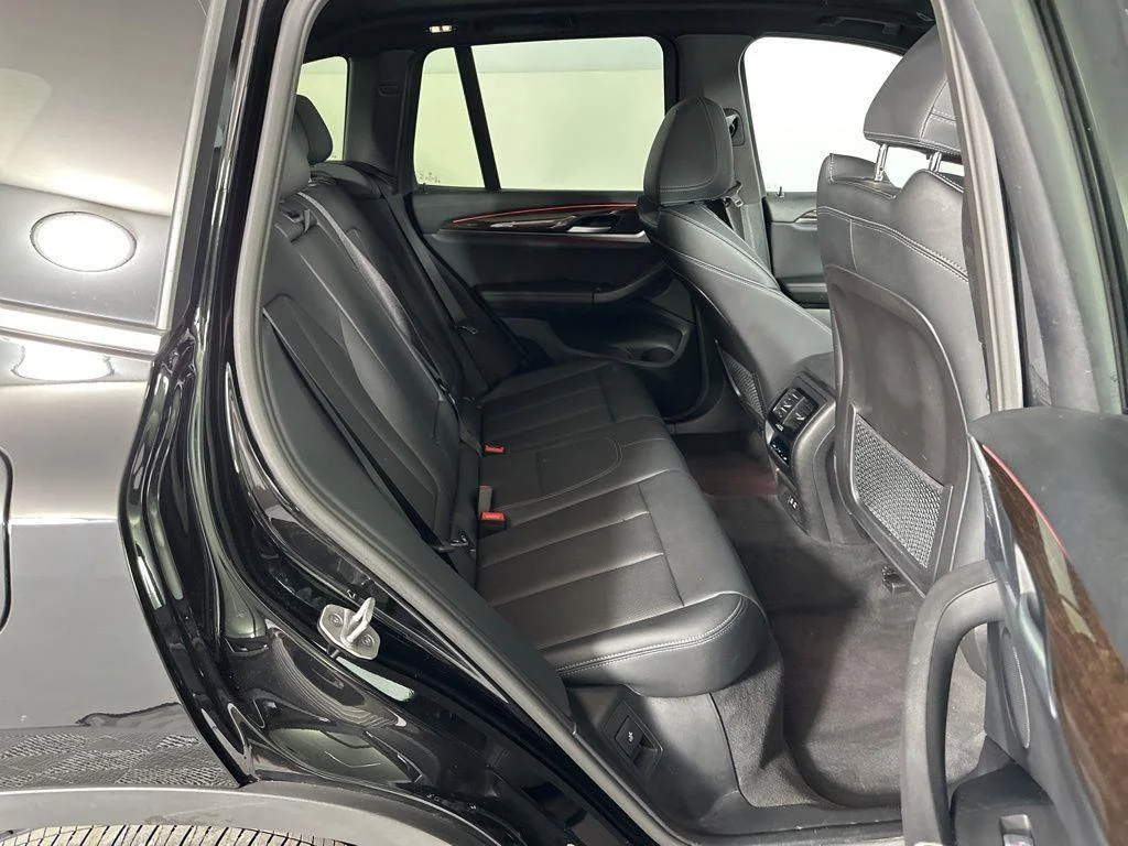 Used 2024 Jet Black BMW xDrive30i image 33