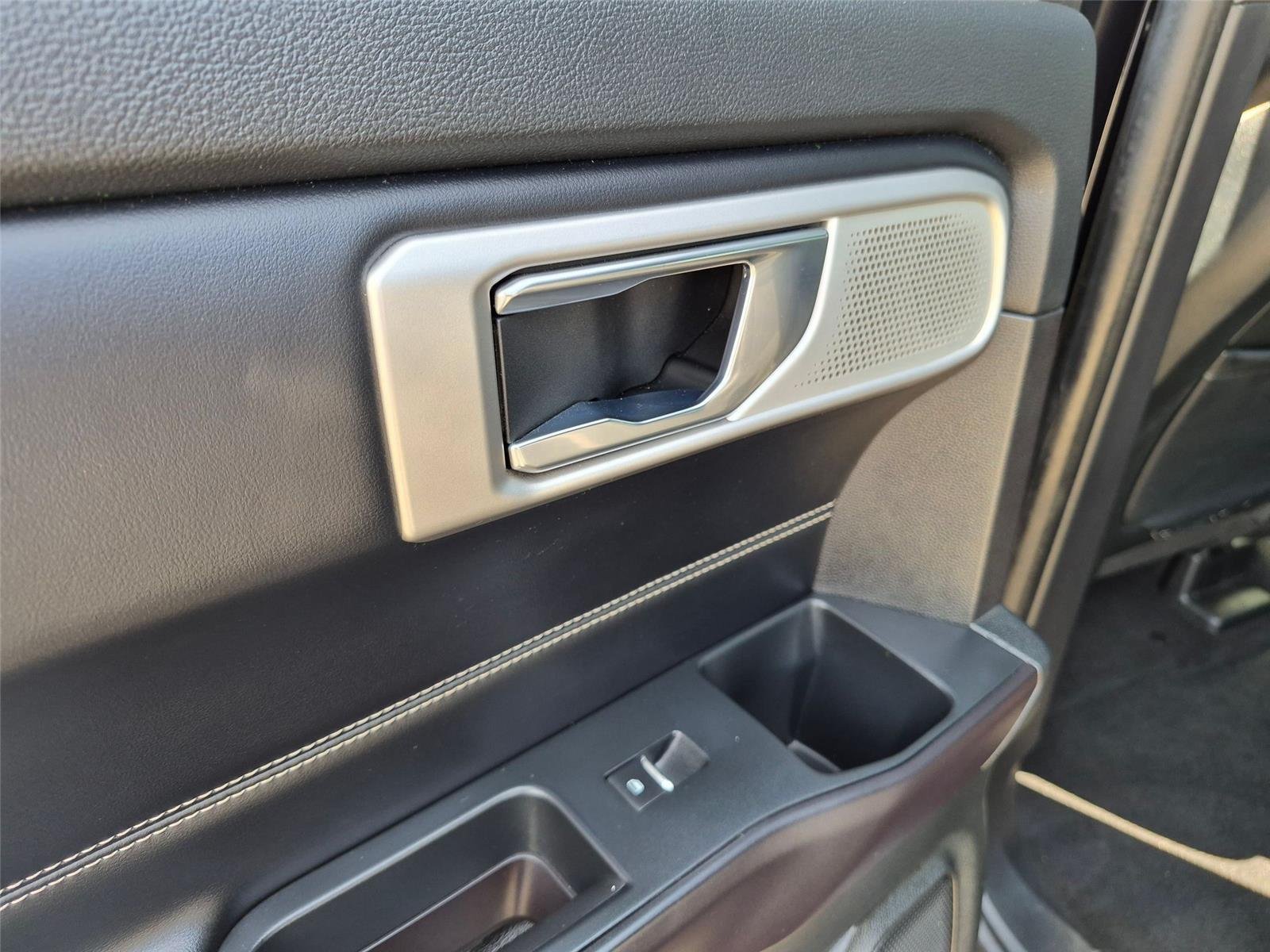 Used 2020 Agate Black Metallic Ford ST image 26