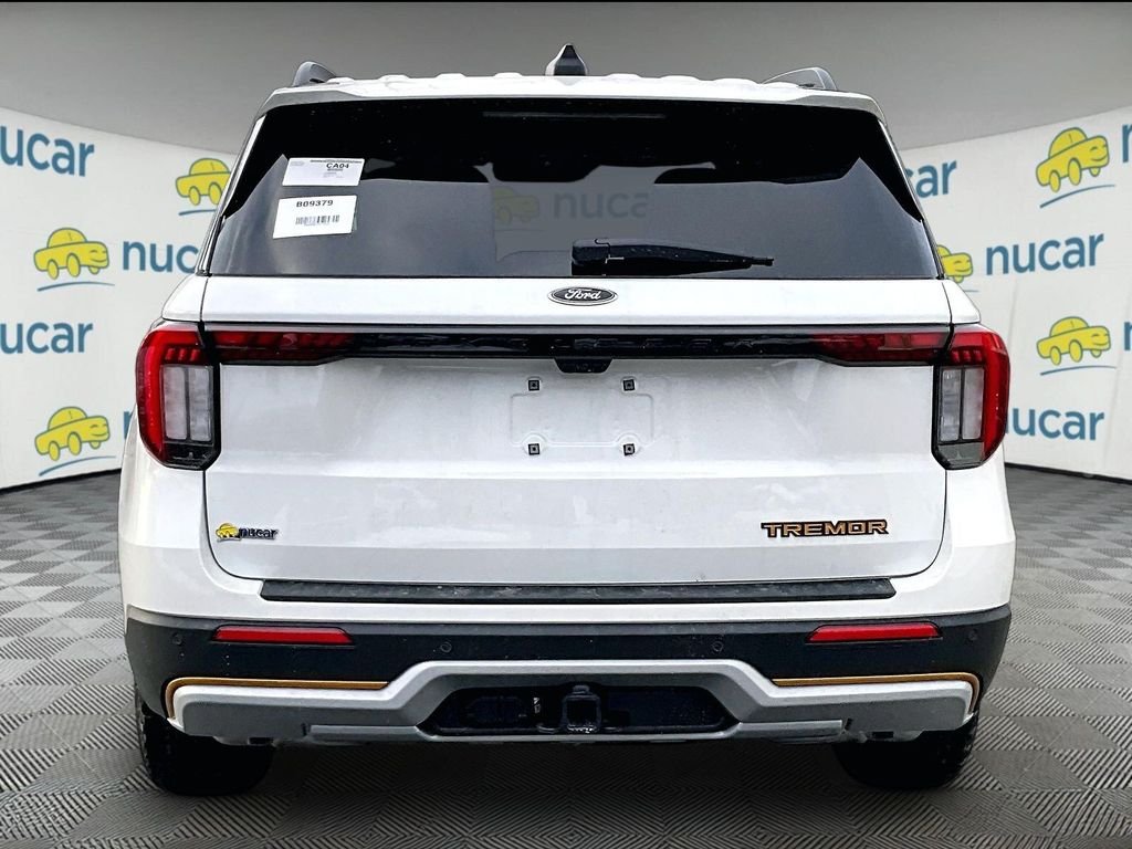 New 2026 Star White Metallic Tri-Coat Ford Tremor image 5