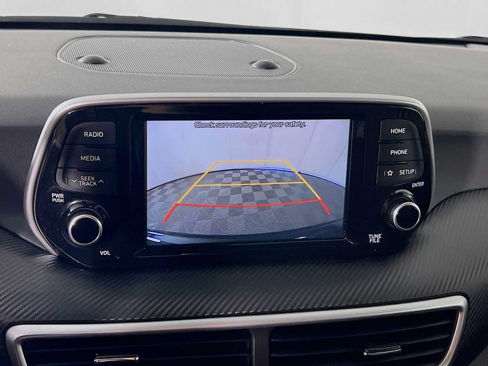 Used 2021 Black Noir Pearl Hyundai SE image 13