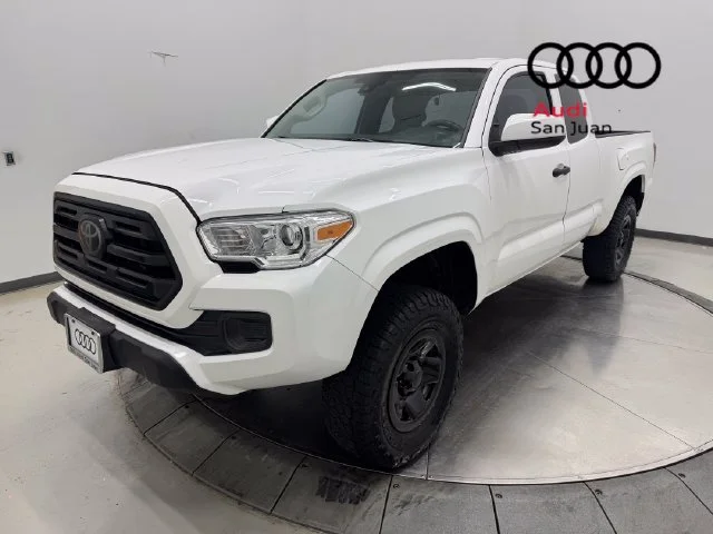 Used 2018 White Toyota SR image 3