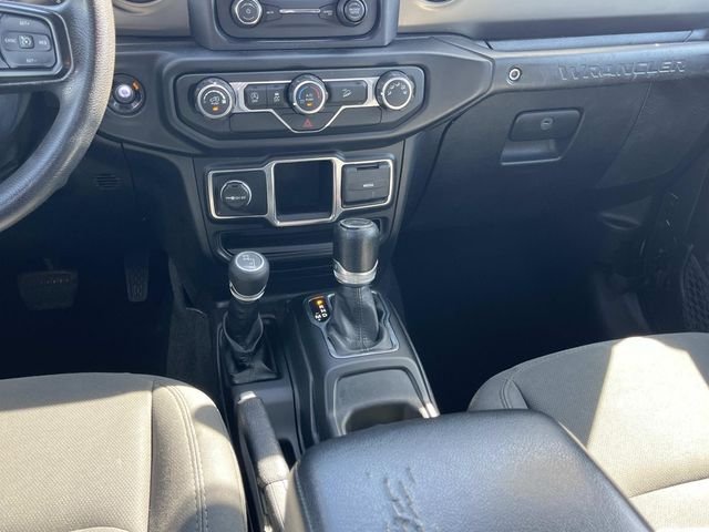 Used 2019 Gray Jeep Unlimited Sport image 15