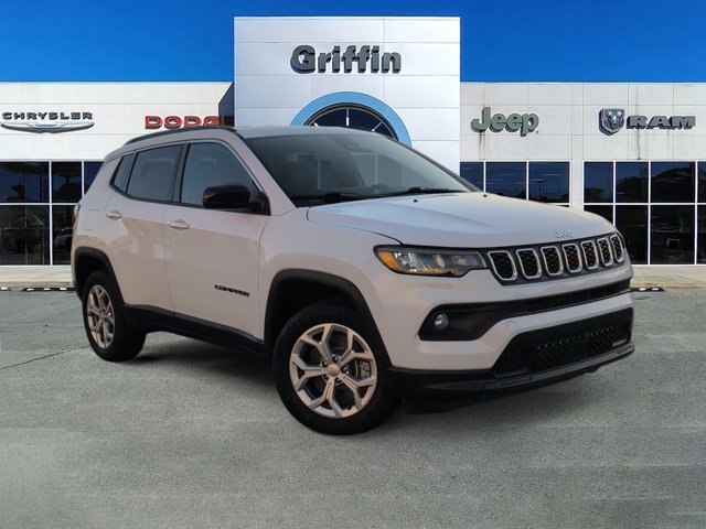 Used 2024 Jeep Compass Latitude with VIN 3C4NJDBN6RT110893 for sale in Tifton, GA