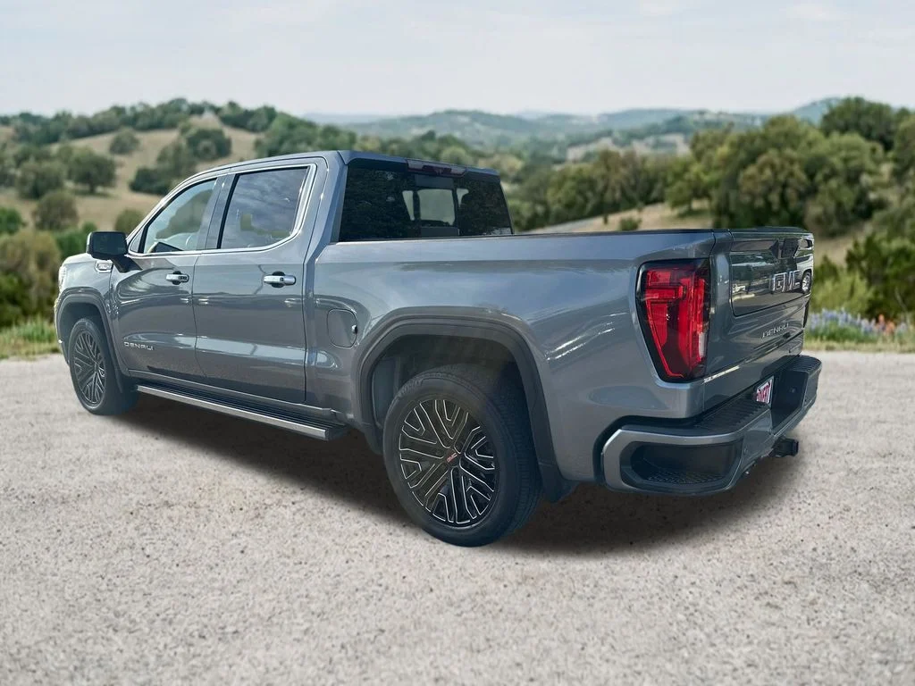 Used 2022 Gray GMC Denali image 7