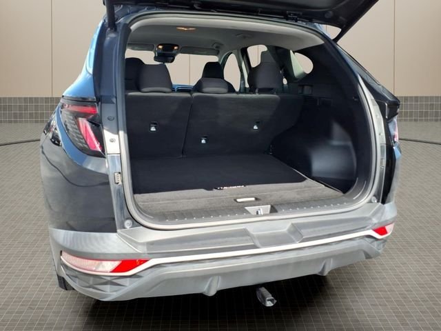 Used 2023 Black Hyundai SEL image 8