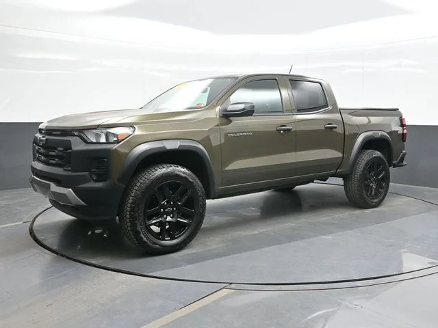 Used 2025 Brown Chevrolet Trail Boss image 5