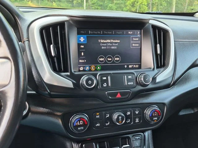 Used 2021 Gray GMC SLE image 35