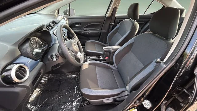 Used 2025 Black Nissan 1.6 SV image 18