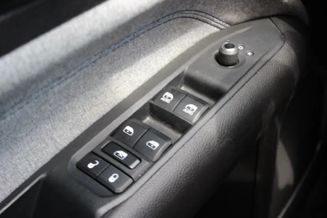 Used 2024 Red Jeep Latitude image 18