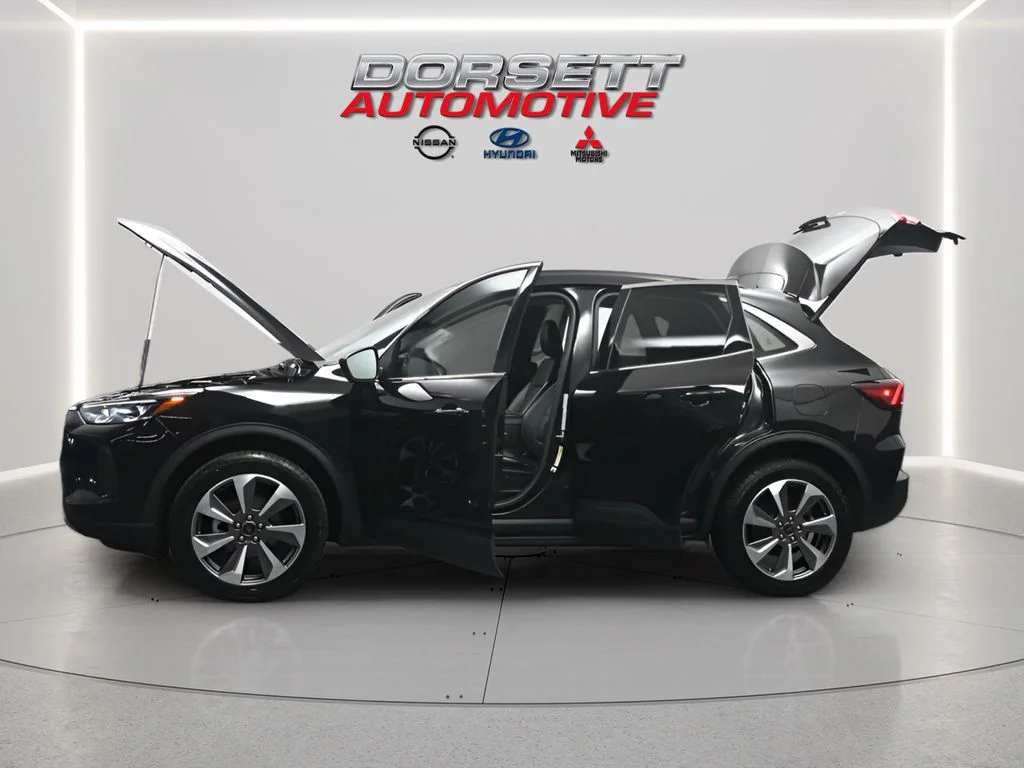 Used 2024 Agate Black Metallic Ford Platinum image 8