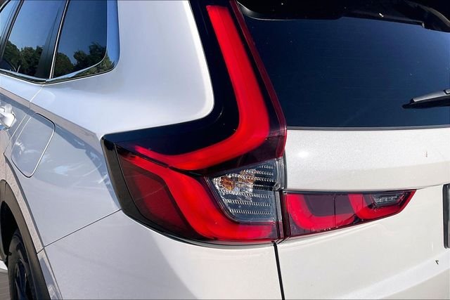 Used 2024 White Honda Sport-L image 28