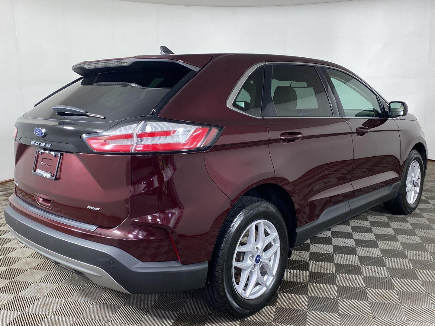 Used 2022 Burgundy Velvet Metallic Tinted Clearcoat Ford SEL image 22
