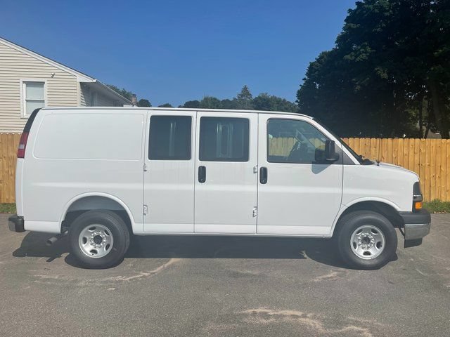 2025 Chevrolet Express Cargo Work Van - Photo 8