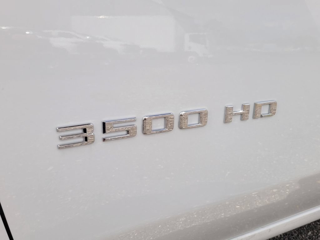 New 2025 Summit White Chevrolet Work Truck image 10