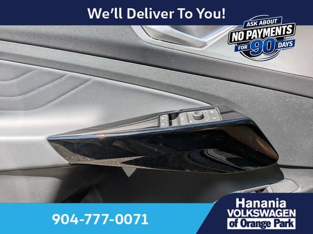 Used 2025 Black Volkswagen Pro S image 27