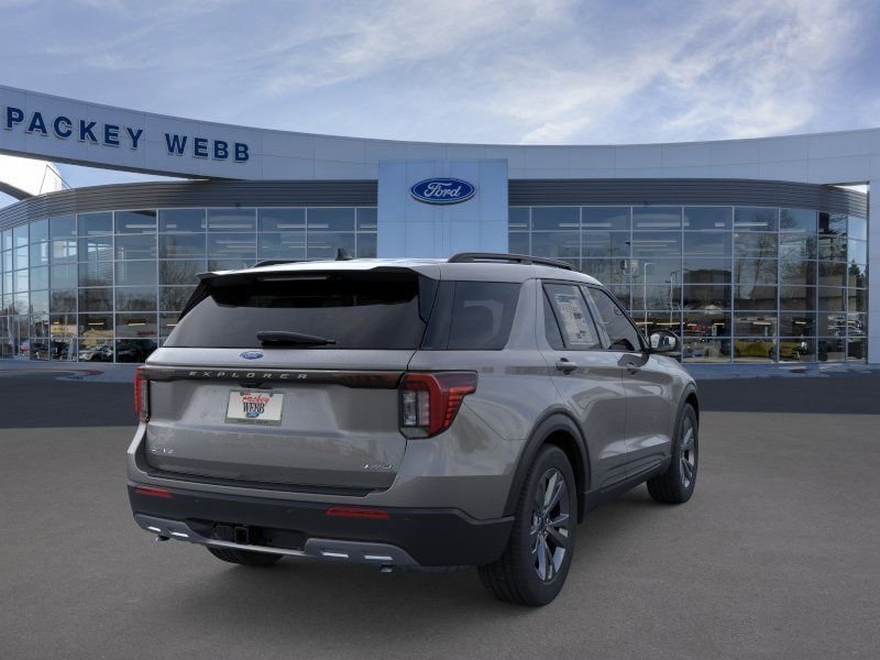 New 2026 Gray Metallic Ford Active image 9