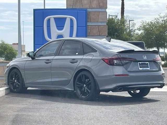 Used 2025 Urban Gray Pearl Honda  image 5