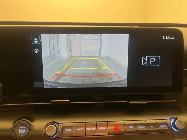 Used 2025 Black Hyundai SEL image 14