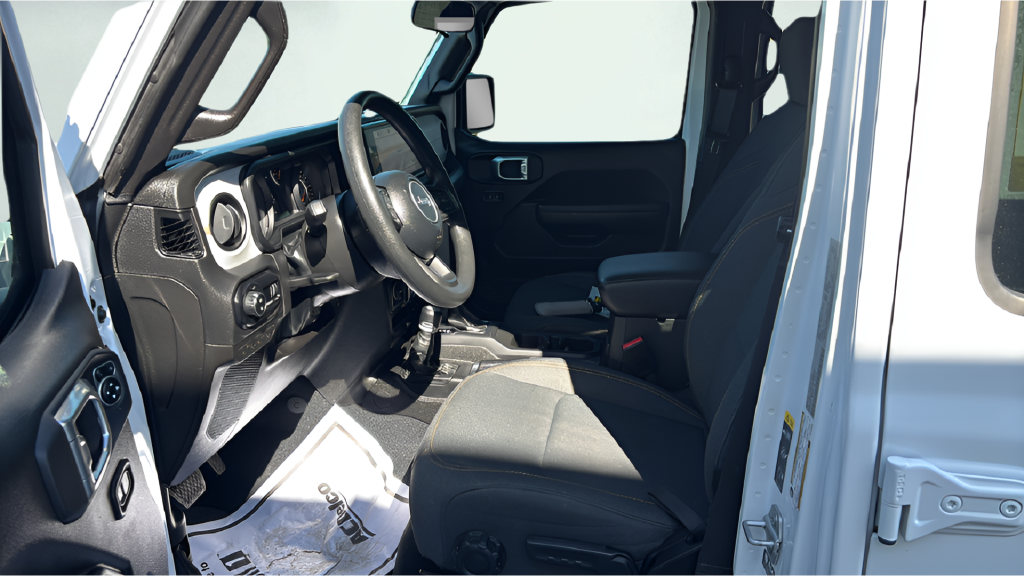 Used 2025 White Jeep Nighthawk image 27