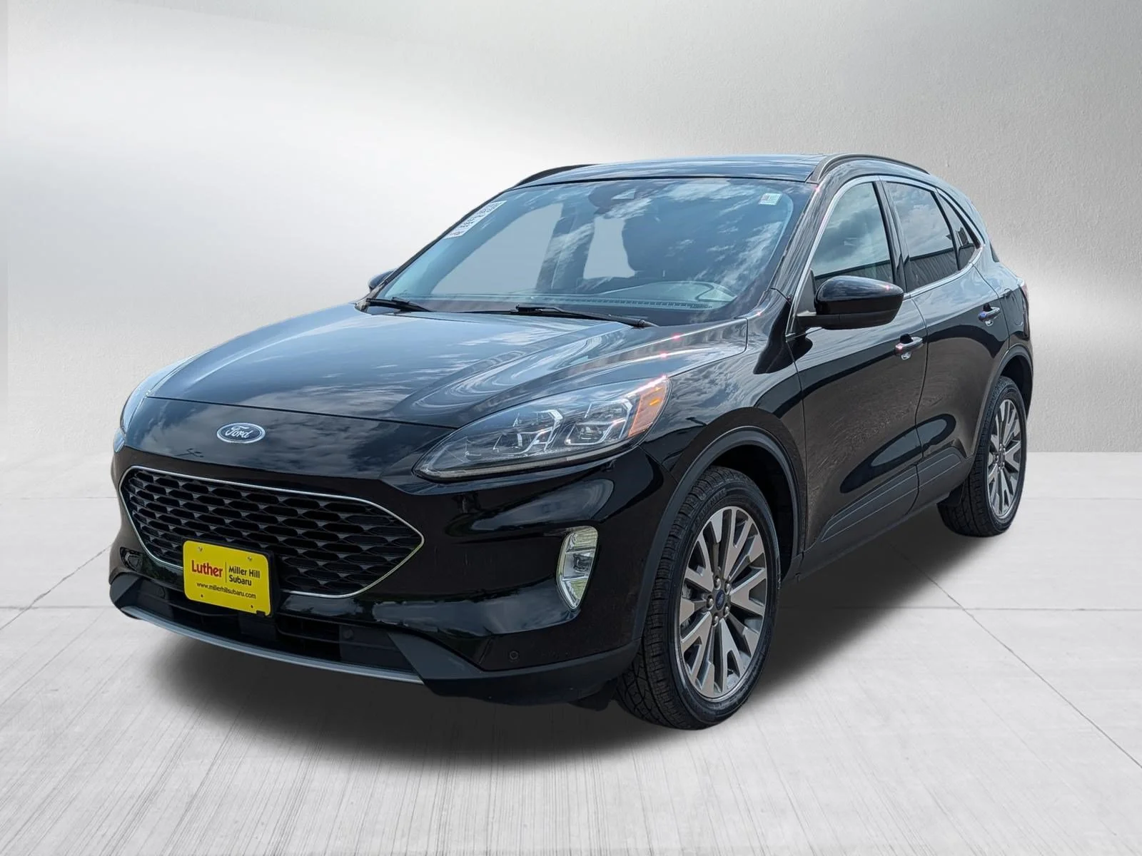 Used 2022 Agate Black Metallic Ford Titanium image 3