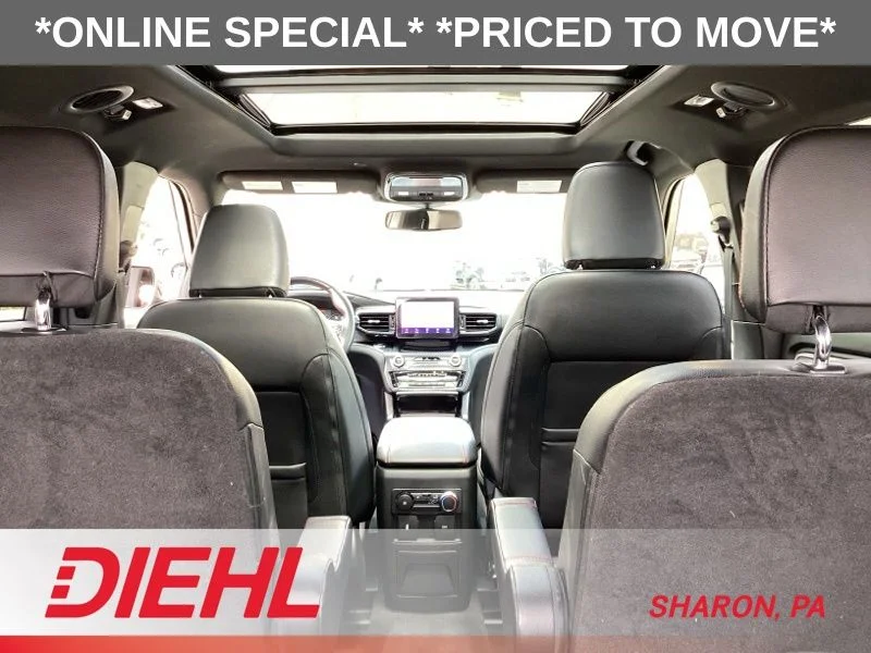Used 2022 Gray Ford ST-Line image 30