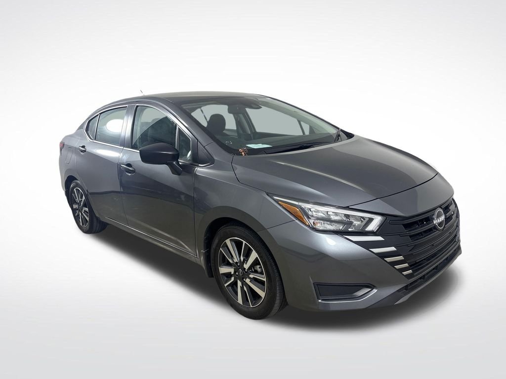 2025 Nissan Versa 1.6 S CVT's photo