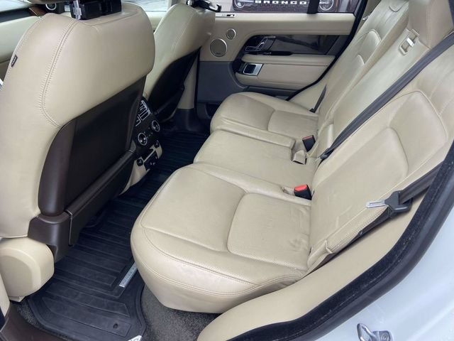 Used 2019 Fuji White Land Rover 5.0L V8 Supercharged image 18
