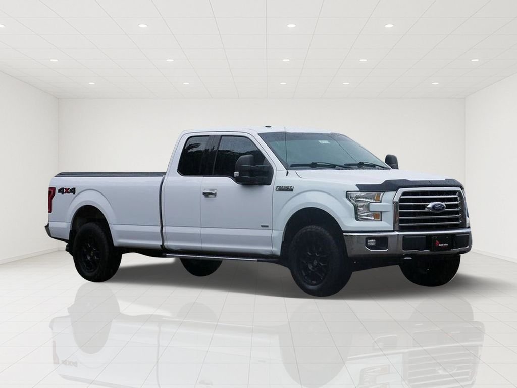 Used 2016 White Ford XLT image 1