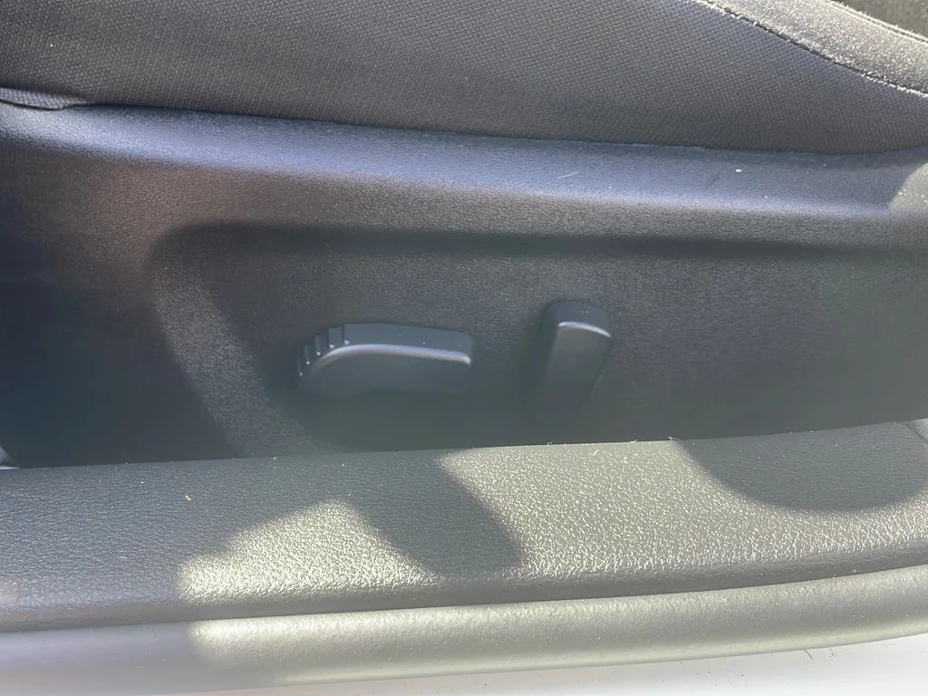 2025 Nissan Altima SV - Photo 13