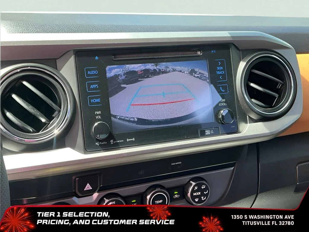 Used 2019  Toyota SR5 image 29