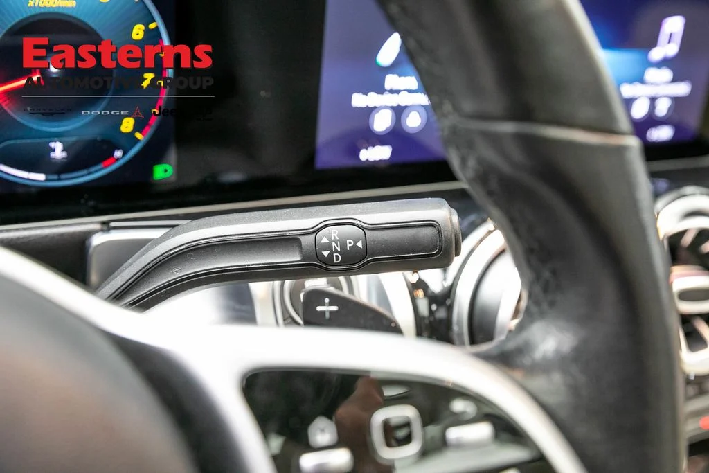 Used 2021 Black Mercedes-Benz GLB 250 image 13