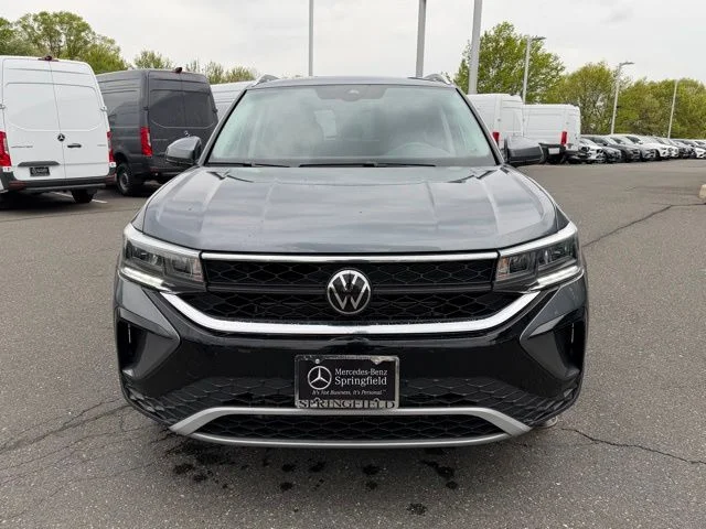 3VVUX7B22RM118504
